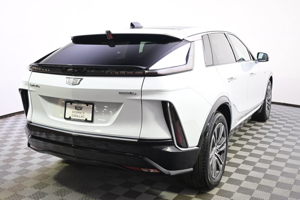 New 2026 Cadillac Lyriq Premium Luxury w/ LPO, Floor Liner Package AWD/4WD image 6