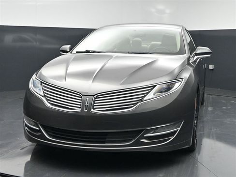 Used 2016 Lincoln MKZ AWD image 2