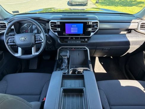 Used 2024 Toyota Tundra SR5 AWD/4WD image 18