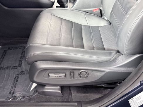 Used 2024 Honda CR-V EX-L image 18