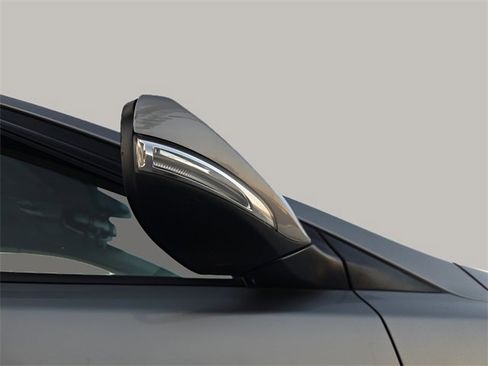 Used 2013 Hyundai Elantra Limited w/ Technology Pkg image 27