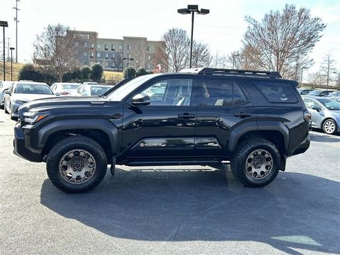 Used 2025 Toyota 4Runner Trailhunter image 7