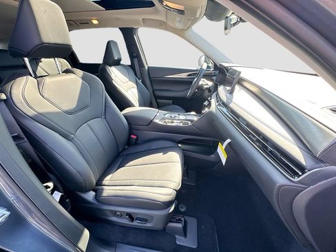 Used 2026 INFINITI QX60 Luxe w/ Cargo Package FWD image 31