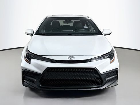 Used 2022 Toyota Corolla XSE FWD image 2