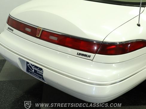 Used 1993 Lincoln Mark VIII RWD image 25