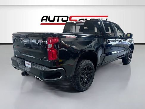 Used 2024 Chevrolet Silverado 1500 LT Trail Boss w/ LT Trail Boss Premium Package AWD/4WD image 7
