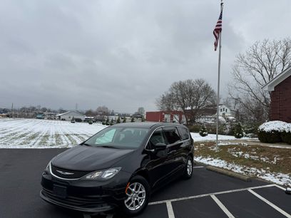 Used 2018 Chrysler Pacifica LX