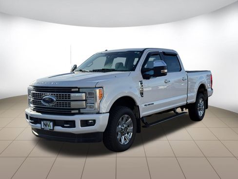 Used 2017 Ford F350 Platinum w/ Platinum Ultimate Package image 3
