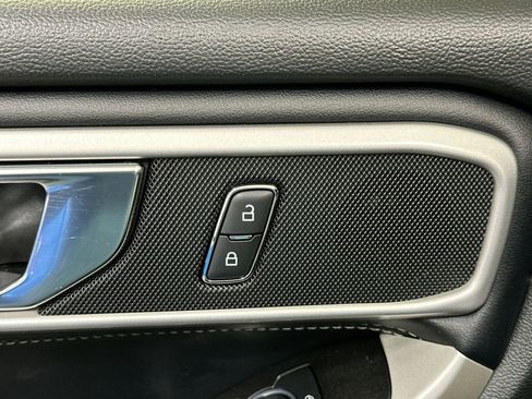 Used 2021 Ford Explorer XLT w/ Equipment Group 202A image 17