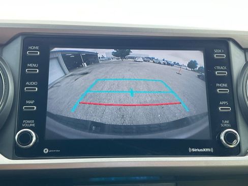 Used 2021 Toyota Tacoma SR5 RWD image 9