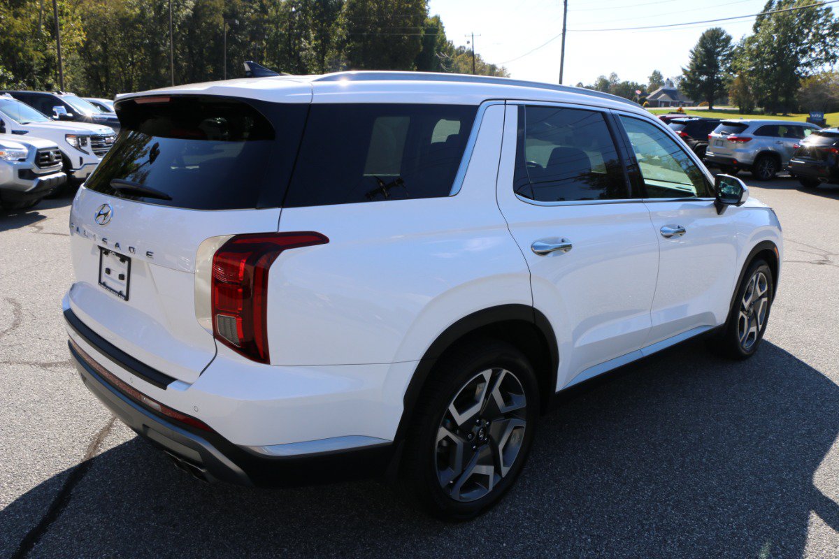 Used 2025 Hyundai Palisade SEL FWD image 8