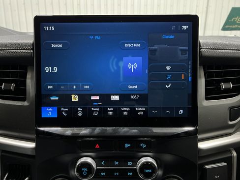 Used 2022 Ford Expedition XLT image 11