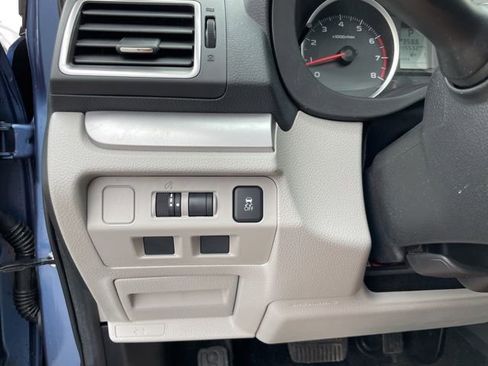 Used 2016 Subaru Forester 2.5i Premium w/ All-Weather Package image 23