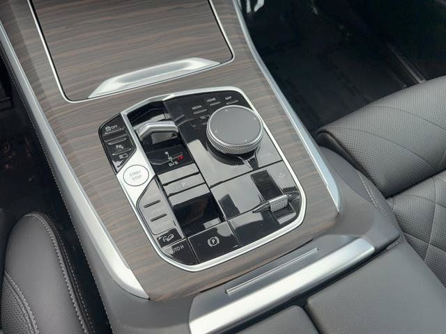 Used 2024 BMW X5 xDrive50e w/ M Sport Package AWD/4WD image 21