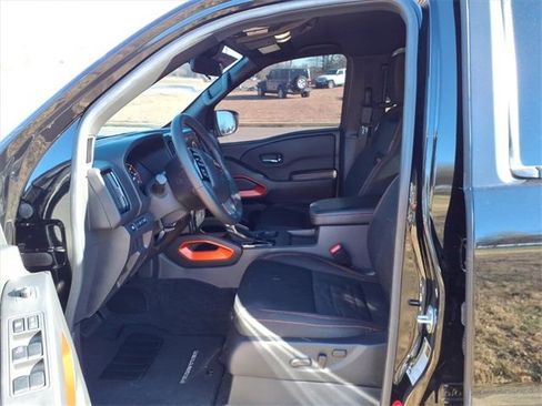 Certified 2025 Nissan Frontier Pro-X image 4