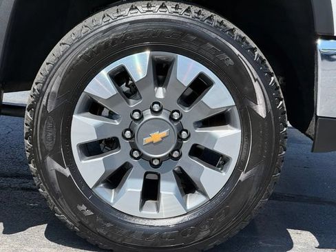 Used 2024 Chevrolet Silverado 2500 LT w/ All Star Edition AWD/4WD image 9