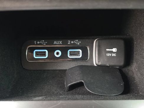 Used 2019 Jeep Grand Cherokee Laredo AWD/4WD image 36