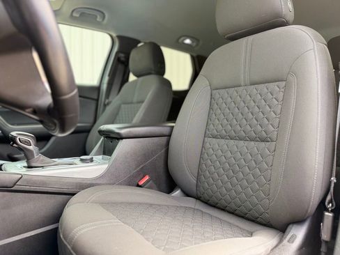 Used 2019 Chevrolet Blazer LT image 14