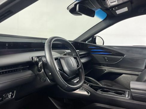 Used 2024 Lincoln Nautilus Premier w/ Jet Appearance Package image 20