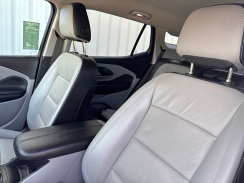 Used 2023 GMC Terrain SLT w/ Tech Package AWD/4WD image 26