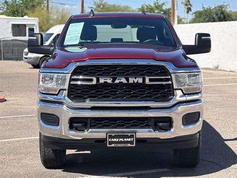 Used 2024 RAM 2500 Tradesman w/ Chrome Appearance Group image 9