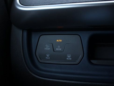 New 2025 Volkswagen ID. Buzz Pro S image 16