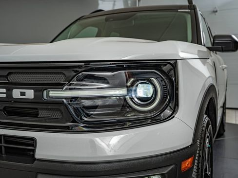 Used 2023 Ford Bronco Sport Outer Banks w/ Tech Package AWD/4WD image 13