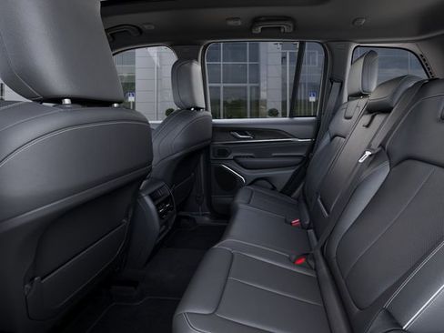 New 2026 Jeep Grand Cherokee Limited AWD/4WD image 23