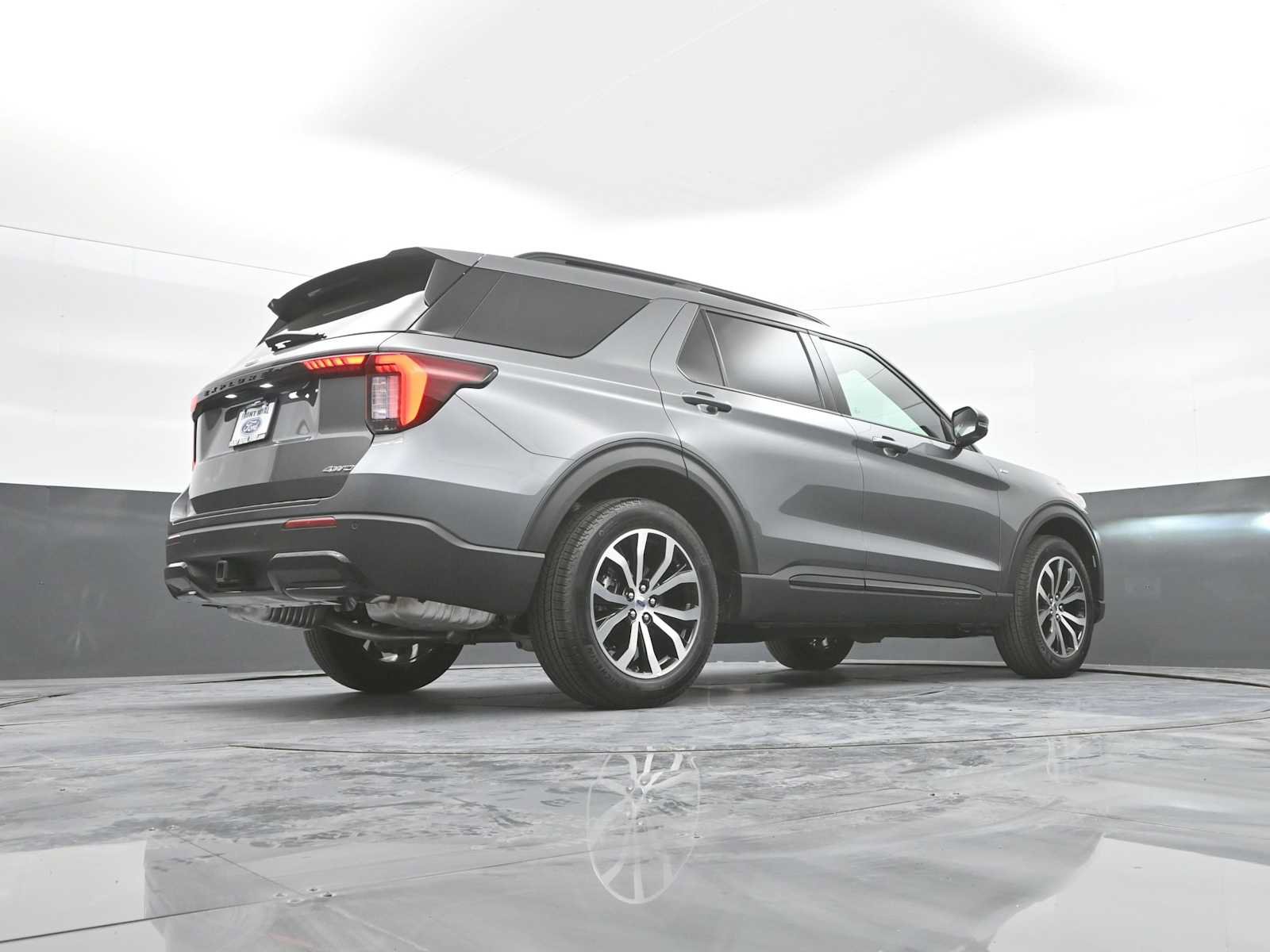 New 2025 Ford Explorer ST-Line AWD/4WD image 67