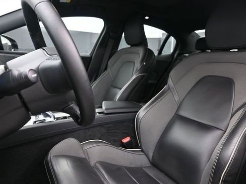 Used 2024 Volvo S60 B5 Plus w/ Climate Package FWD image 10