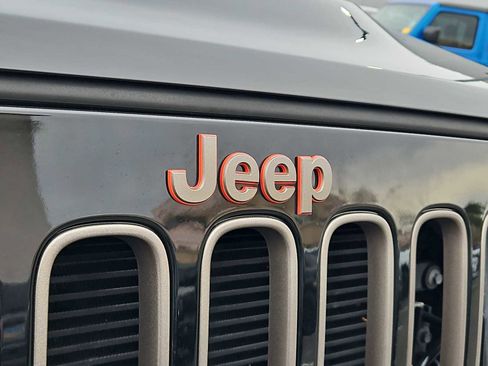 Used 2017 Jeep Wrangler 75th Anniversary image 12