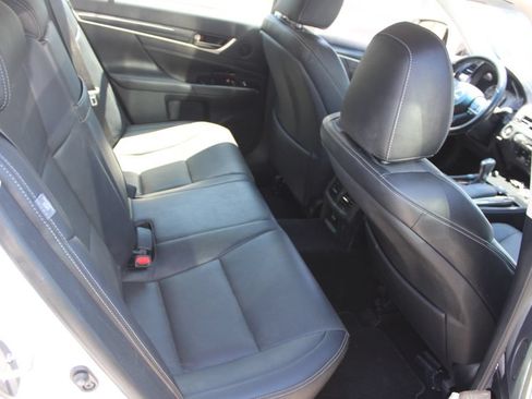Used 2017 Lexus GS 200t w/ Premium Package RWD image 8