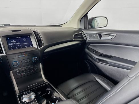 Used 2019 Ford Edge SEL w/ Equipment Group 201A image 27