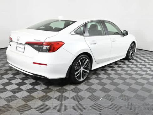 Used 2024 Honda Civic Touring image 8