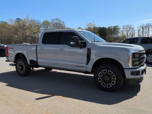 New 2026 Ford F250 Platinum AWD/4WD image 2