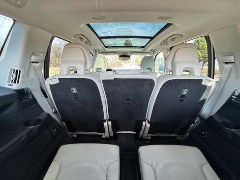 Used 2018 Volvo XC90 T6 Inscription w/ Convenience Package image 15