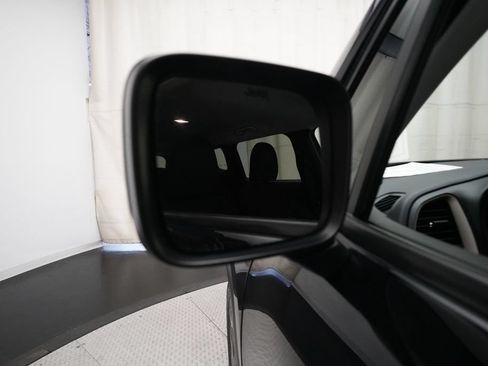 Used 2017 Jeep Renegade Latitude w/ Cold Weather Group AWD/4WD image 24