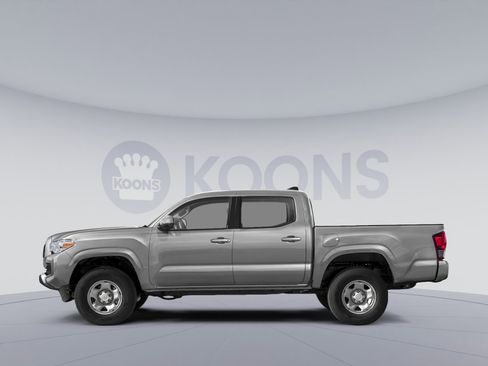 Used 2023 Toyota Tacoma SR image 4