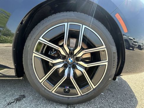 Used 2026 BMW 750e xDrive AWD/4WD image 19