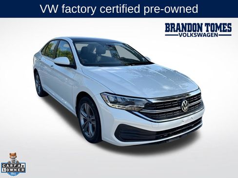 Used 2024 Volkswagen Jetta SE w/ Panoramic Sunroof Package FWD image 1