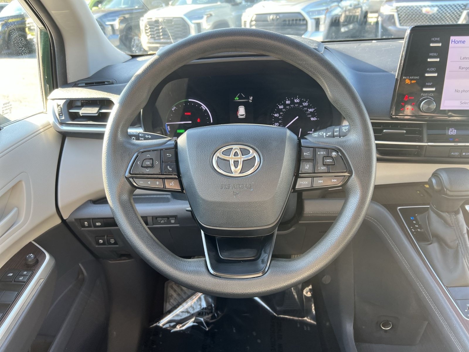 Used 2022 Toyota Sienna LE w/ LE Plus Package AWD/4WD image 16