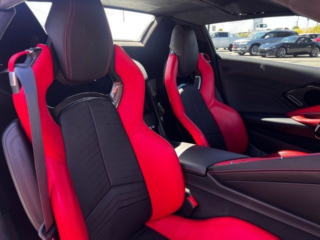 Used 2024 Chevrolet Corvette Z06 RWD image 26