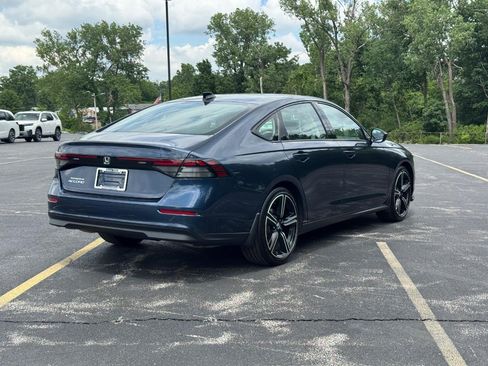 Certified 2026 Honda Accord SE image 4