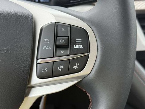 New 2026 Ford Explorer Active RWD image 20