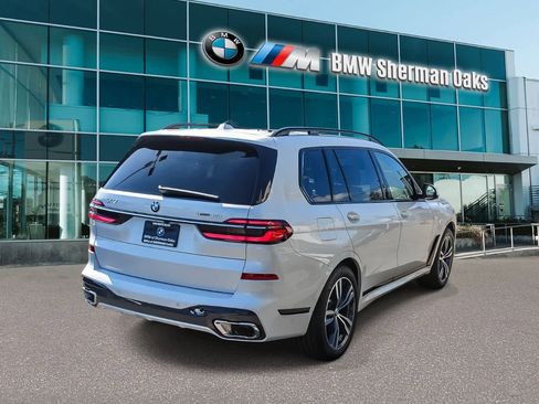 New 2027 BMW X7 xDrive40i AWD/4WD image 4