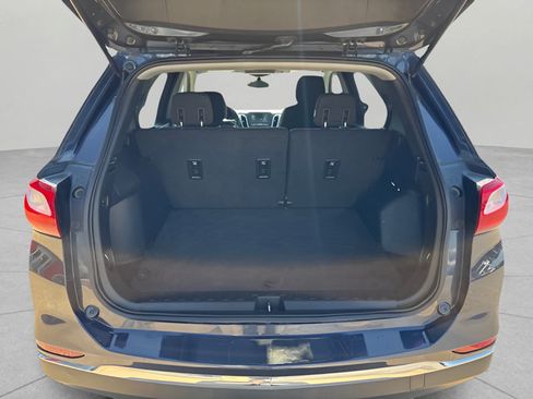 Used 2018 Chevrolet Equinox LT FWD image 29