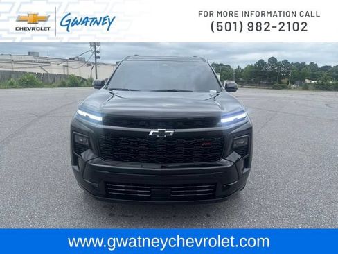 Used 2024 Chevrolet Traverse RS w/ LPO, Floor Liner Package AWD/4WD image 2