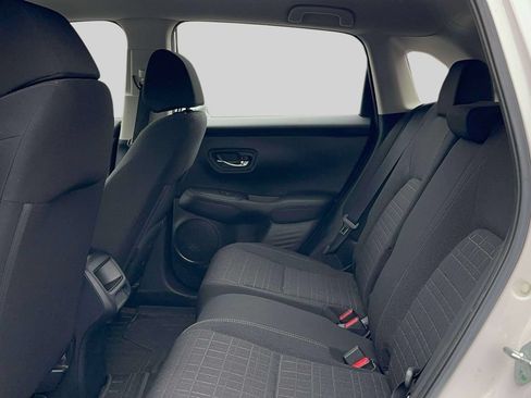 Certified 2024 Honda HR-V LX image 9