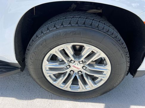 Used 2022 GMC Yukon SLT w/ SLT Luxury Package RWD image 12