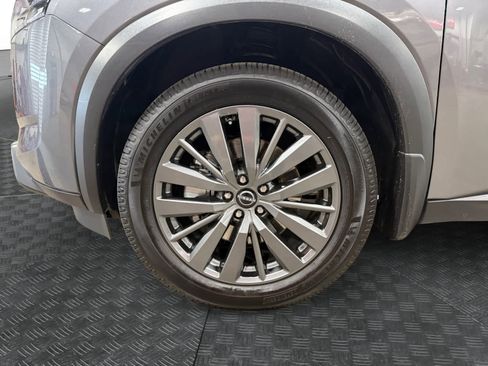 Used 2023 Nissan Pathfinder SL w/ SL Premium Package image 16